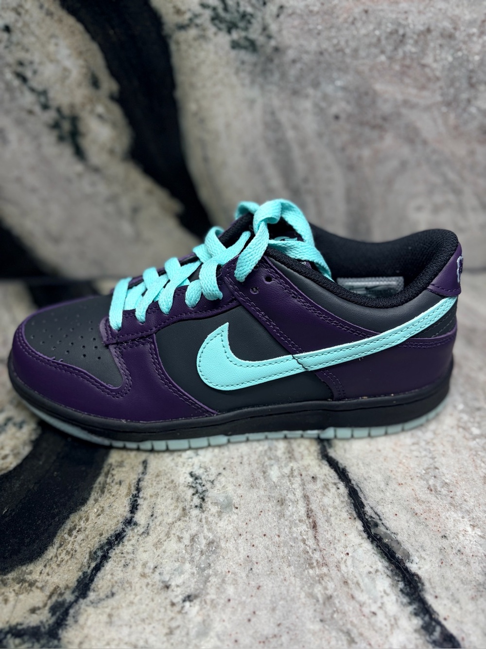 Nike Dunk Low GS Purple Aqua Black Sneakers Women’s 7.5 / Youth 6Y FB9109-012 - Picture 6 of 11